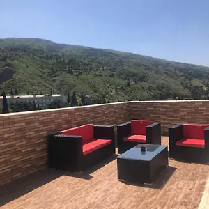 Dona Palace شقة